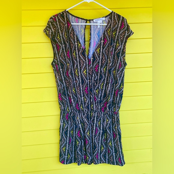 BCBGeneration ROMPER, Sz L, EUC, Super-Soft, Comfy, Poly/Spandex, Colorful & Fun - Picture 3 of 15